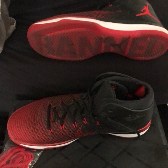 Men’s Jordan’s - Picture 4 of 8